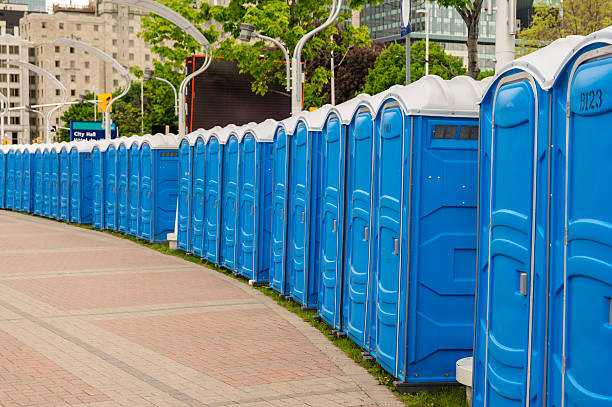 Best VIP or Luxury Restroom Trailers  in Frankston, TX
